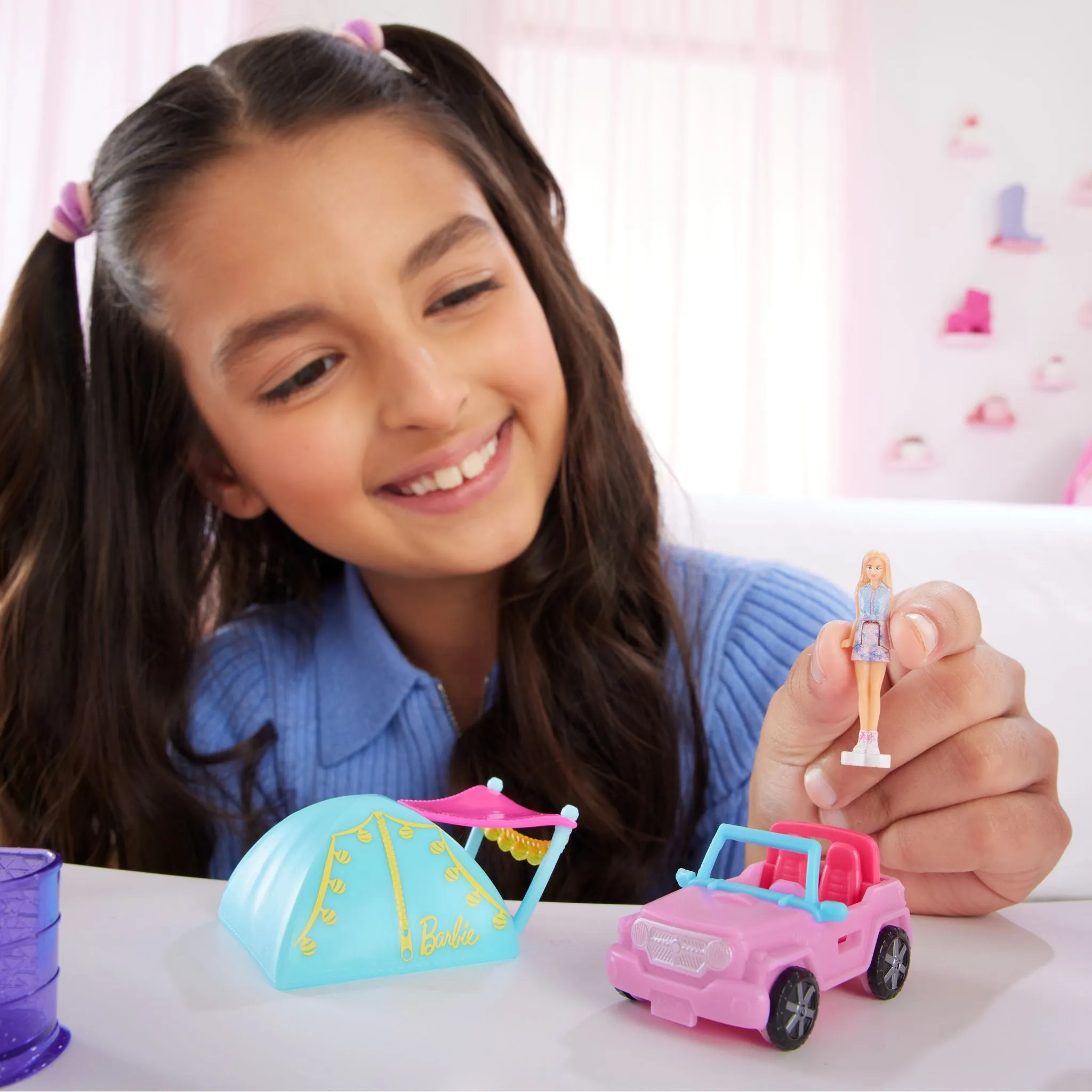Barbie Mini Barbieland Color-Changing Jeep