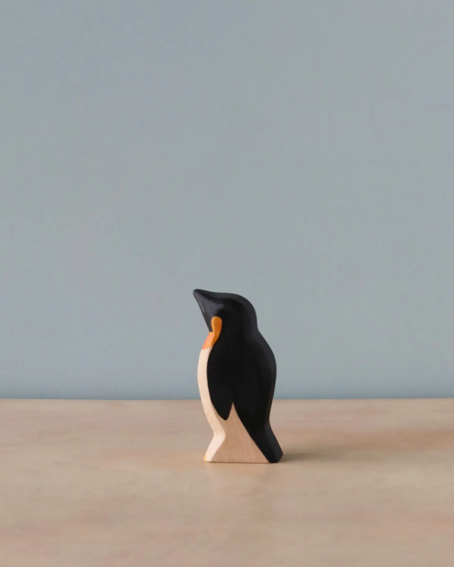 Handmade Holzwald Penguin Odin Parker