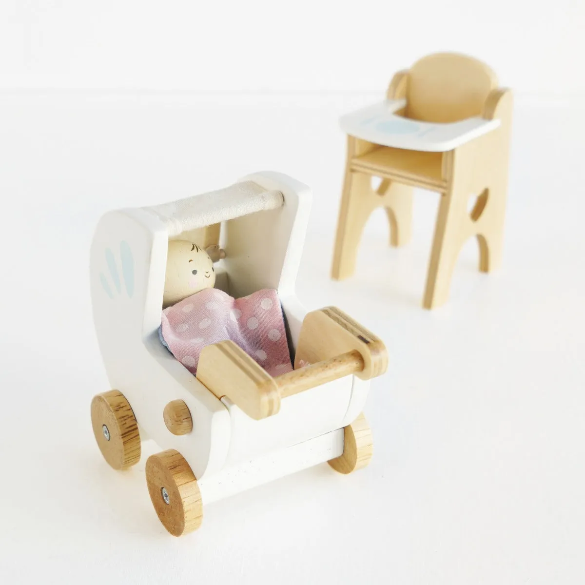 Le Toy Van Nursery Set Wise - Kids Toys