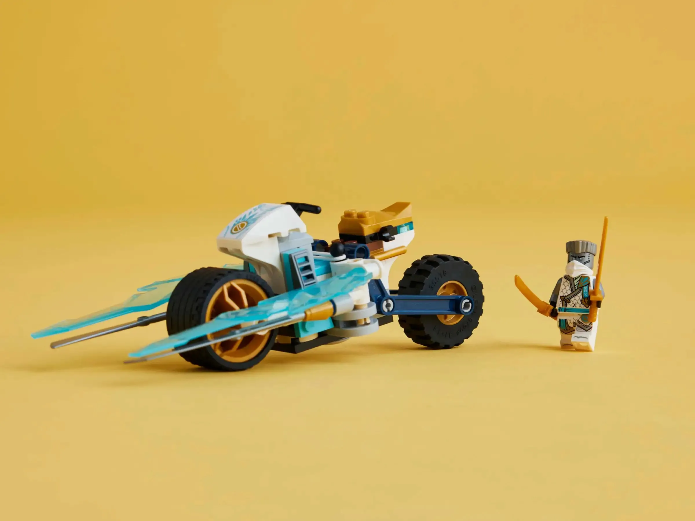 LEGO 71816 NINJAGO Zane's Ice Motorcycle