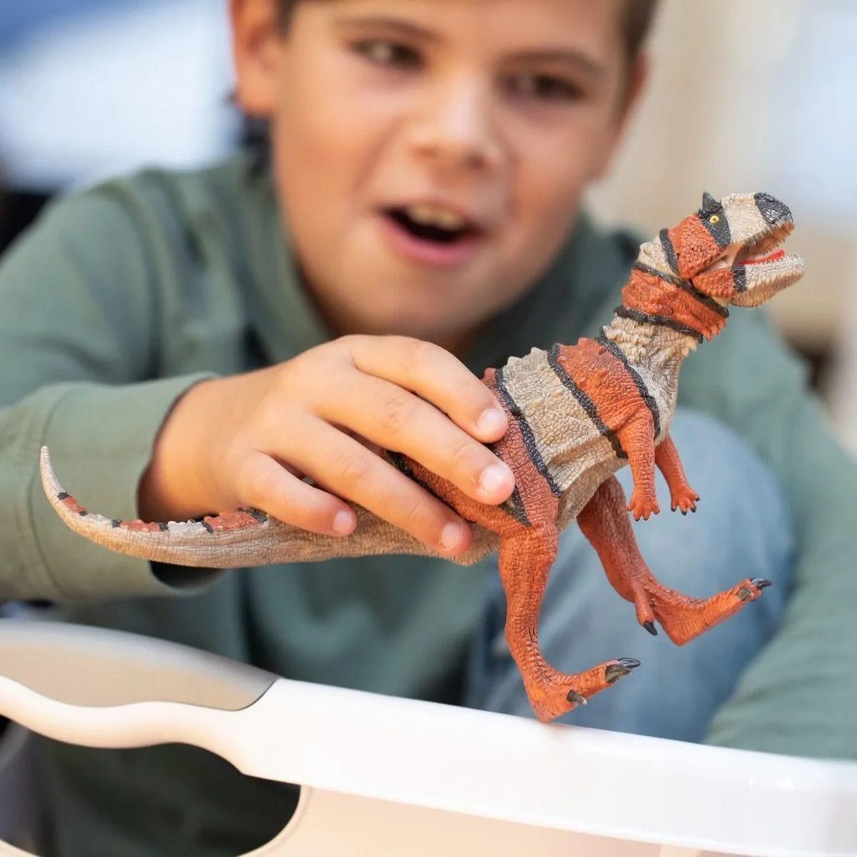Schleich 15032 Majungasaurus Figure