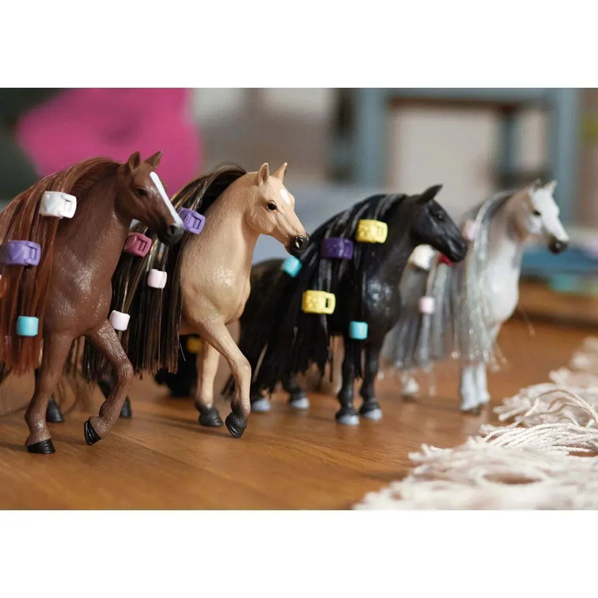SCHLEICH 42582 HORSE CLUB Beauty Horse English Thoroughbred Mare