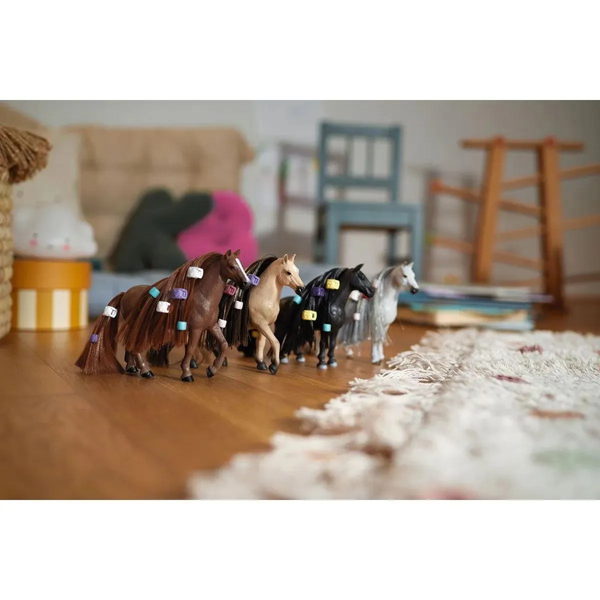 SCHLEICH 42582 HORSE CLUB Beauty Horse English Thoroughbred Mare